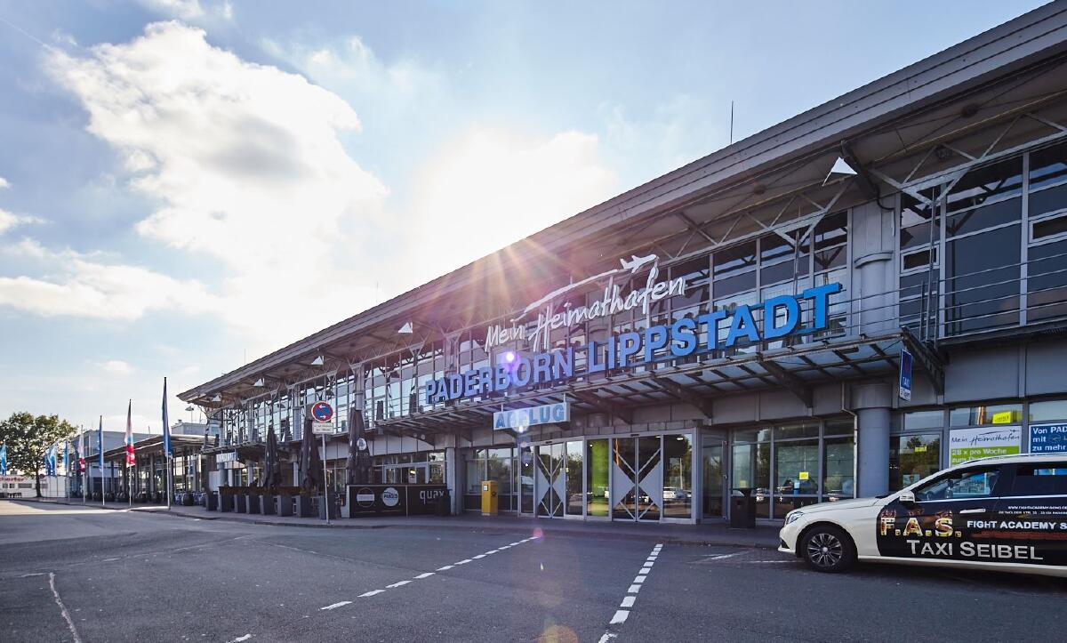 Flughafen Paderborn online Reisebüro