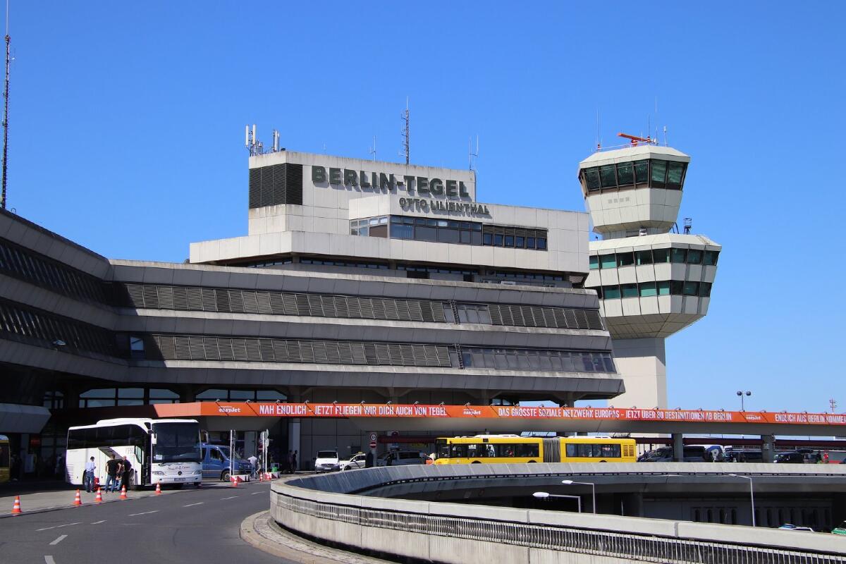 Flughafen Berlin Tegel online Reisebüro